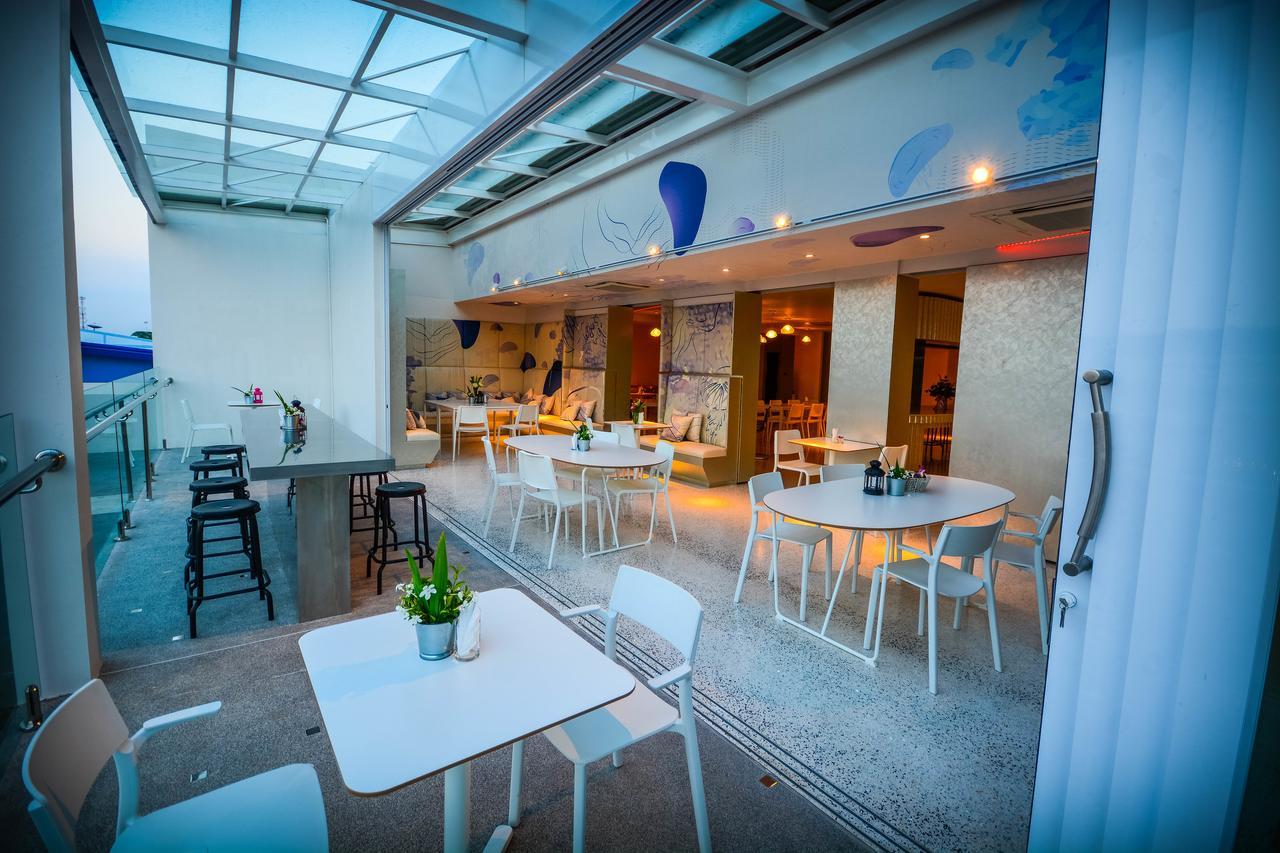 素叻他尼彗星酒店 外观 照片